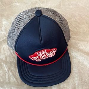 Brand new vans trucker hat
